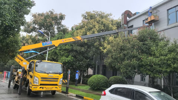 武昌高空作業(yè)車出租，徐東大街18米登高車租賃
